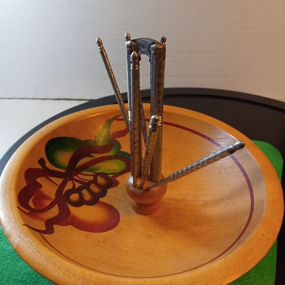 Vintage Wooden Nut Bowl with Nut cracking tools Countrycore kitsch cottagecore - Picture 2 of 8